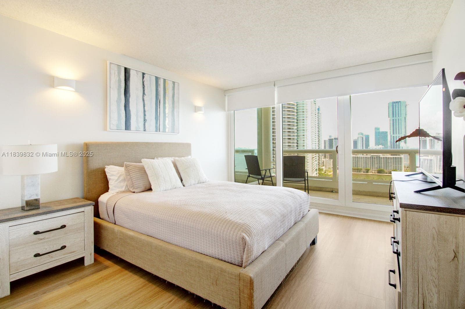 1717 N Bayshore Dr # 2635, Miami FL 33132 — 18