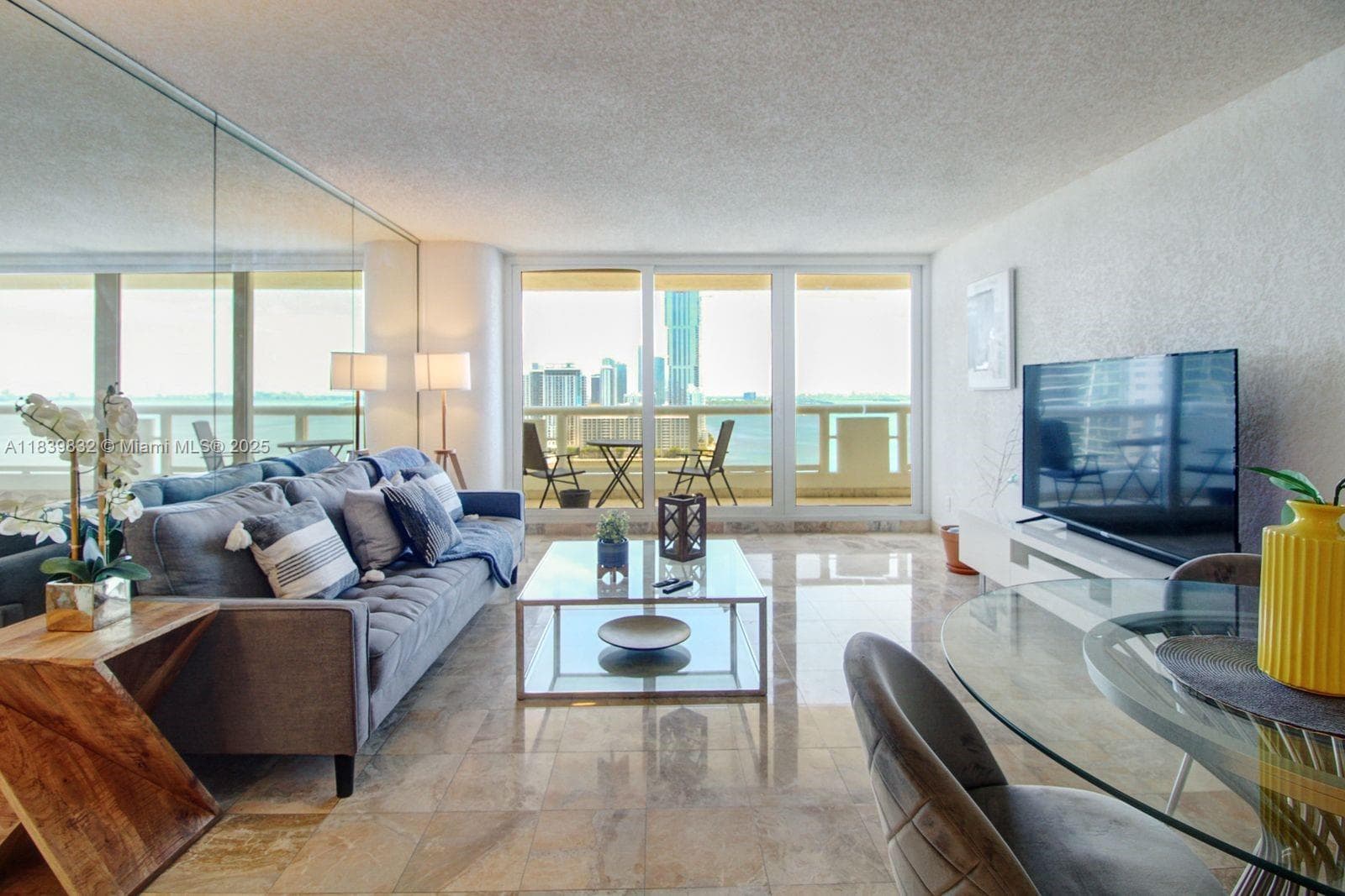 1717 N Bayshore Dr # 2635, Miami FL 33132 — 4