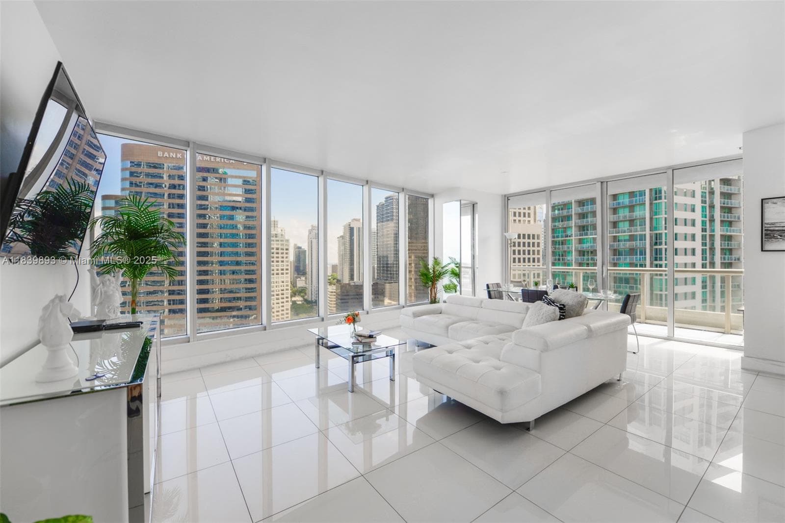 485 Brickell Ave # 2908, Miami FL 33131 — 3