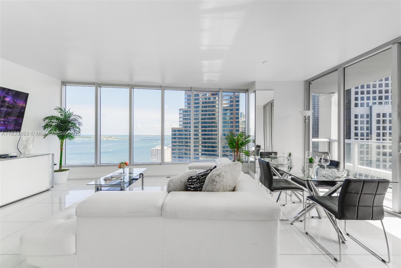 485 Brickell Ave # 2908, Miami FL 33131 — 1
