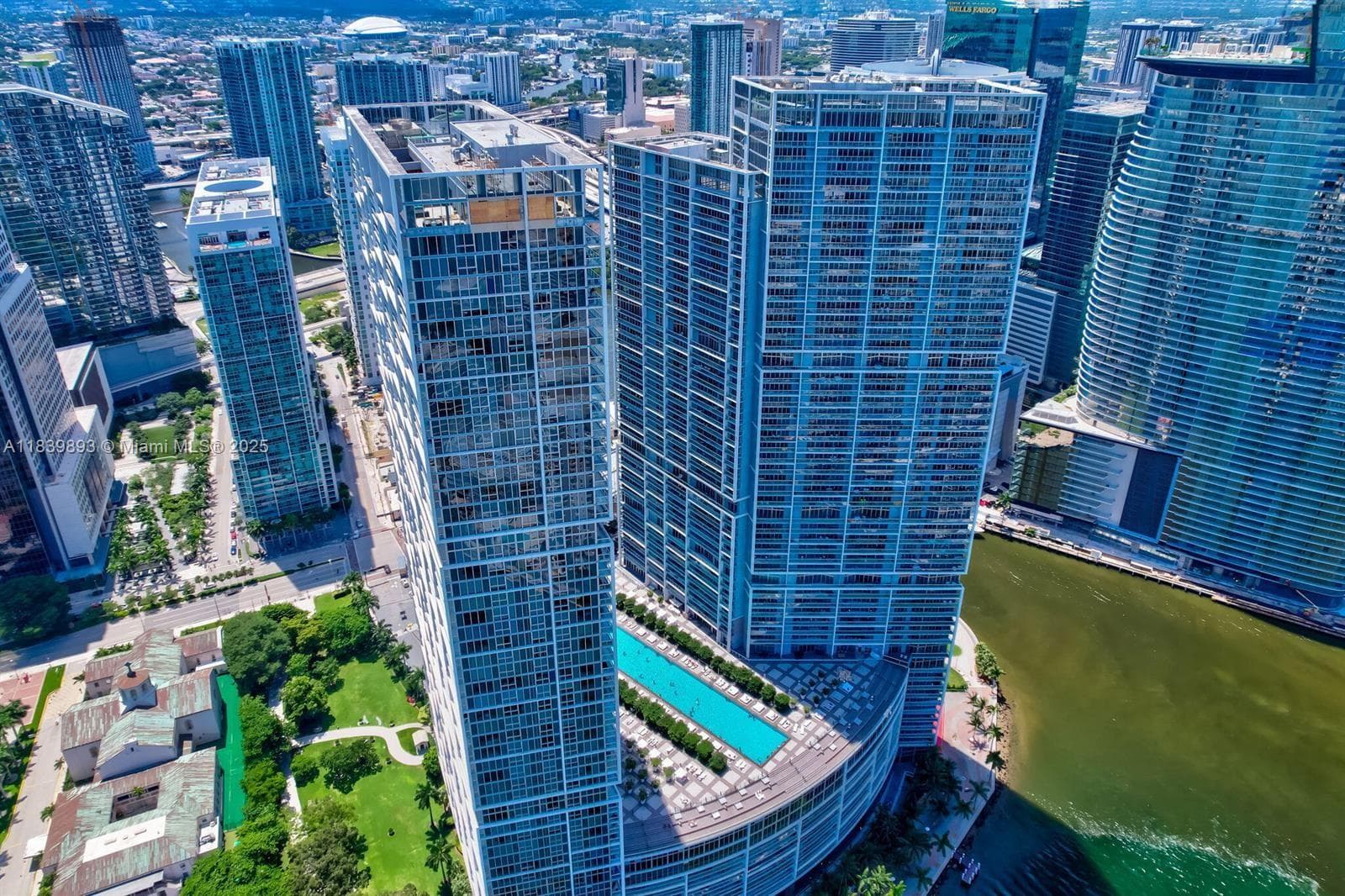 485 Brickell Ave # 2908, Miami FL 33131 — 30