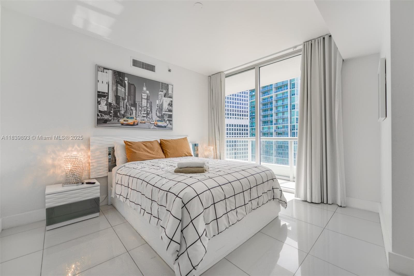 485 Brickell Ave # 2908, Miami FL 33131 — 14