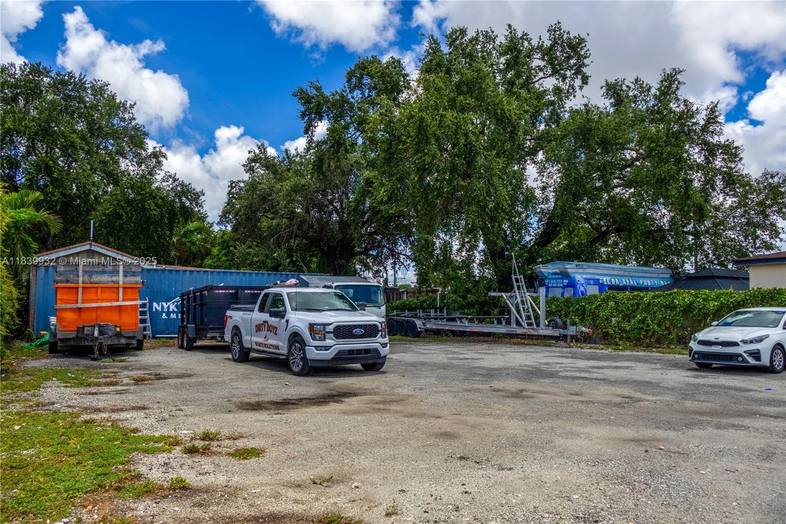 3450 NW 32nd Ave, Miami FL 33142 — 4