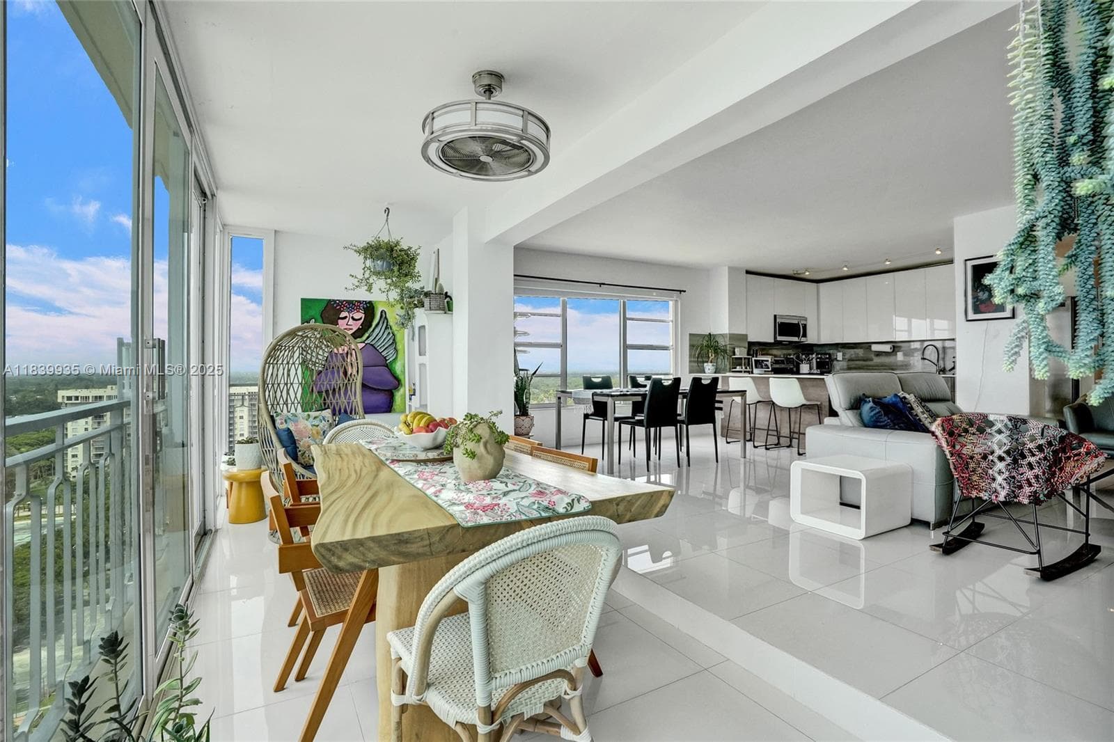 11111 Biscayne Blvd # 1915, Miami FL 33181 — 32
