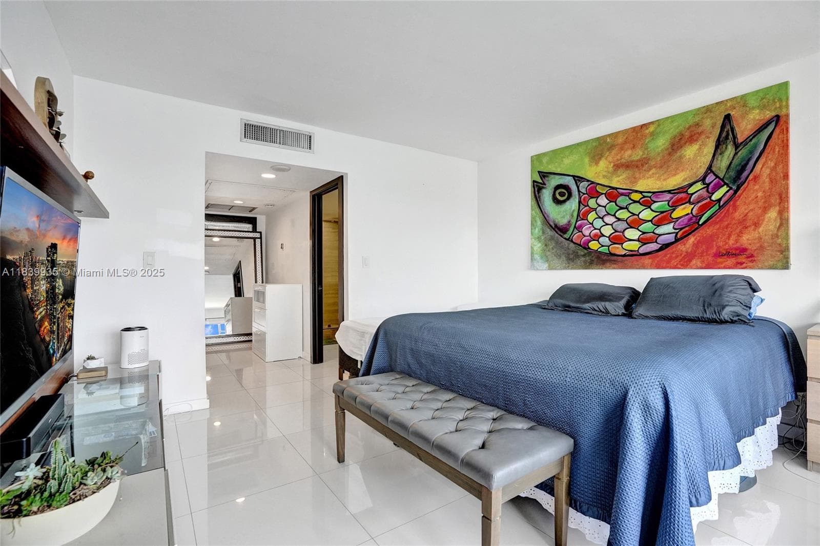 11111 Biscayne Blvd # 1915, Miami FL 33181 — 20