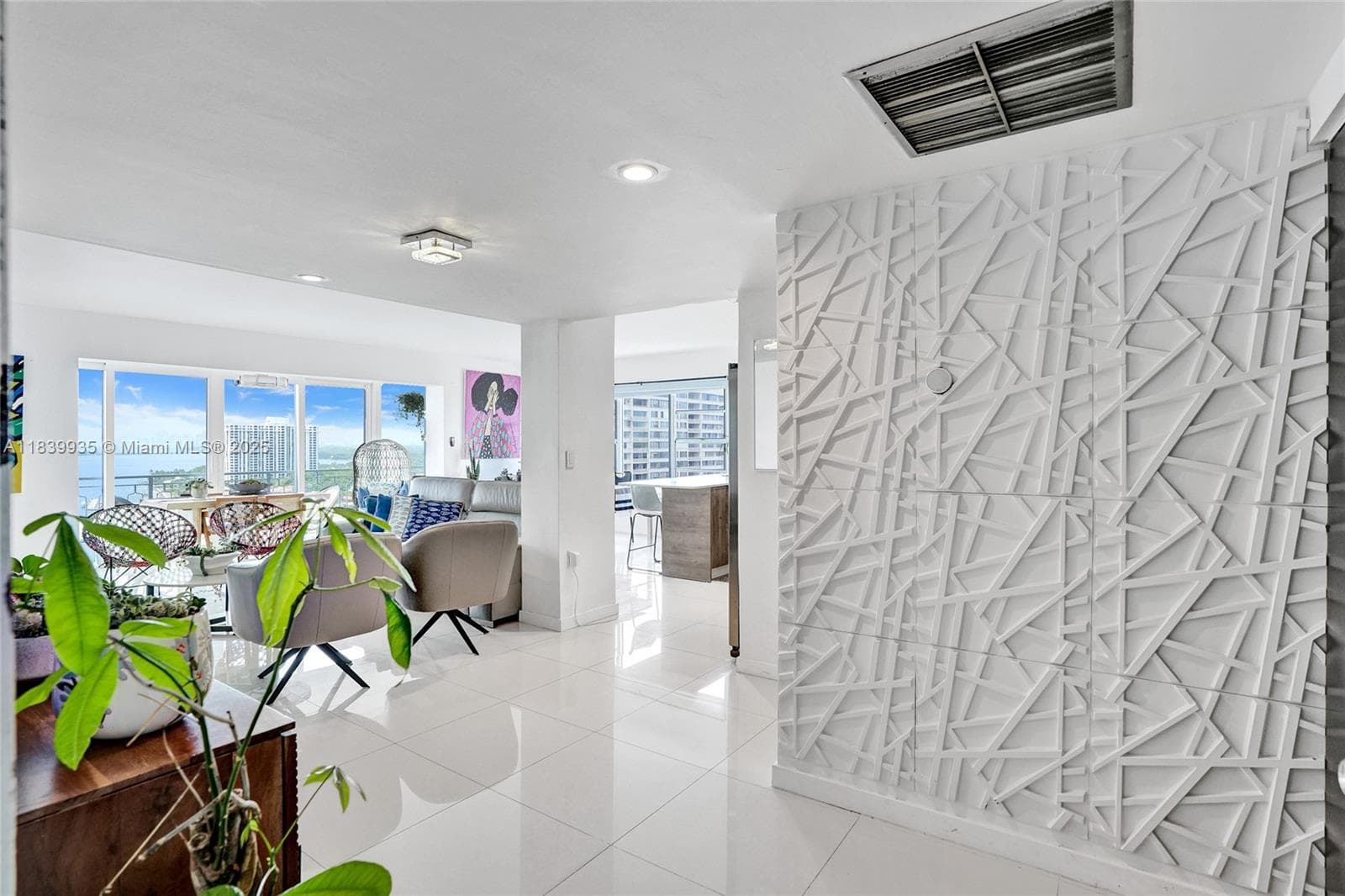11111 Biscayne Blvd # 1915, Miami FL 33181 — 14