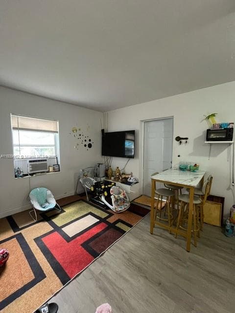 7230 NW 3rd St, Miami FL 33126 — 8
