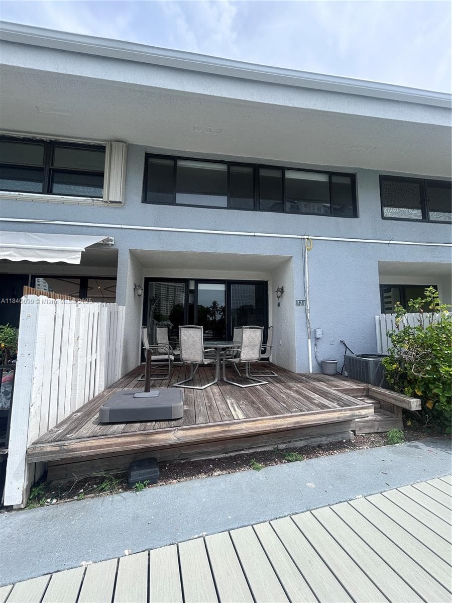 324 Poinciana Dr # 906, Sunny Isles Beach FL 33160 — 41