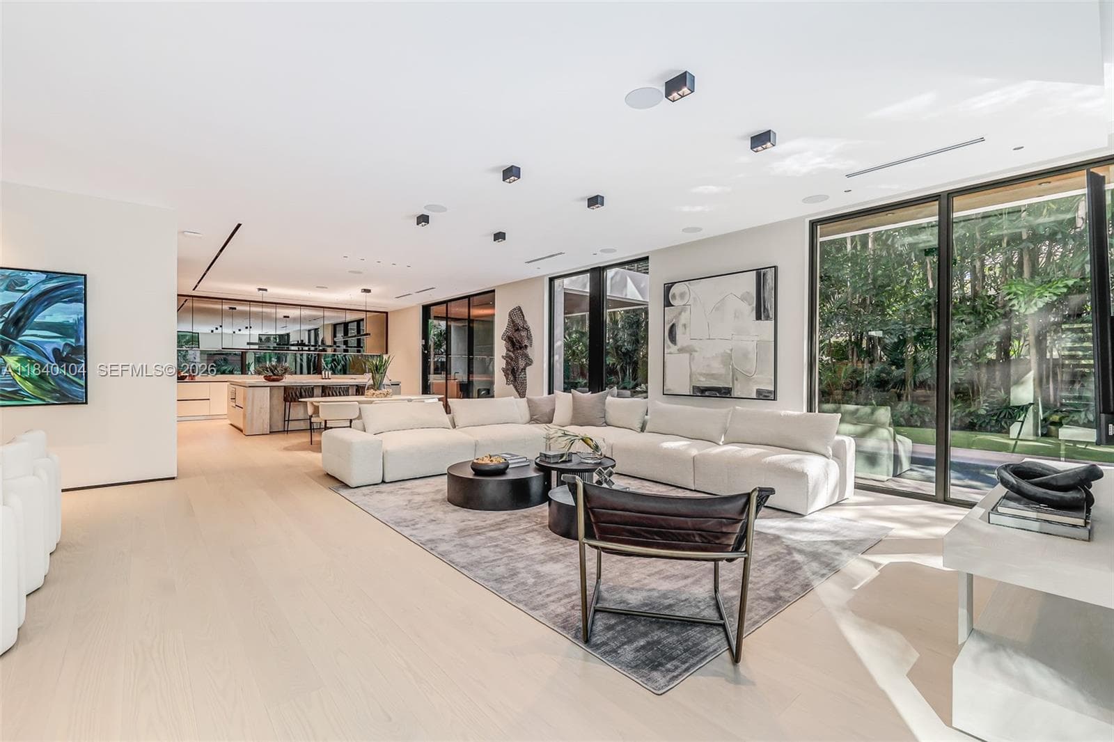 3860 Little Ave, Miami FL 33133 — 10