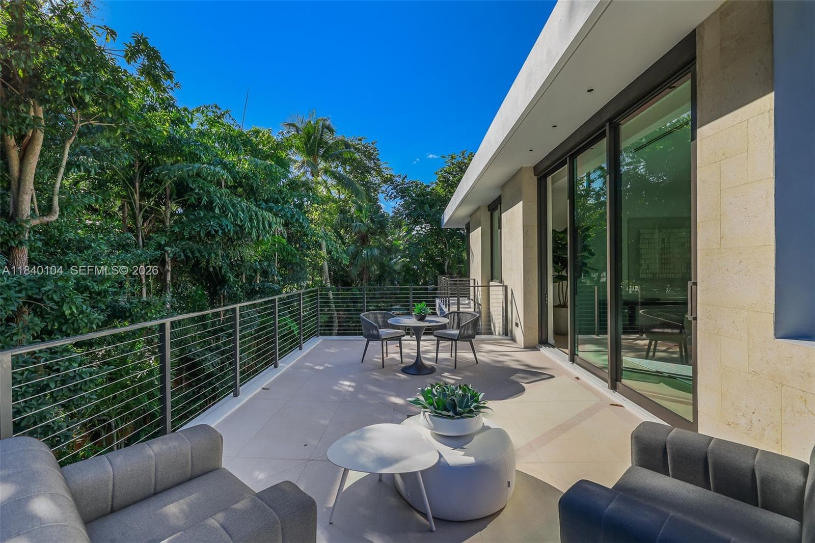 3860 Little Ave, Miami FL 33133 — 14