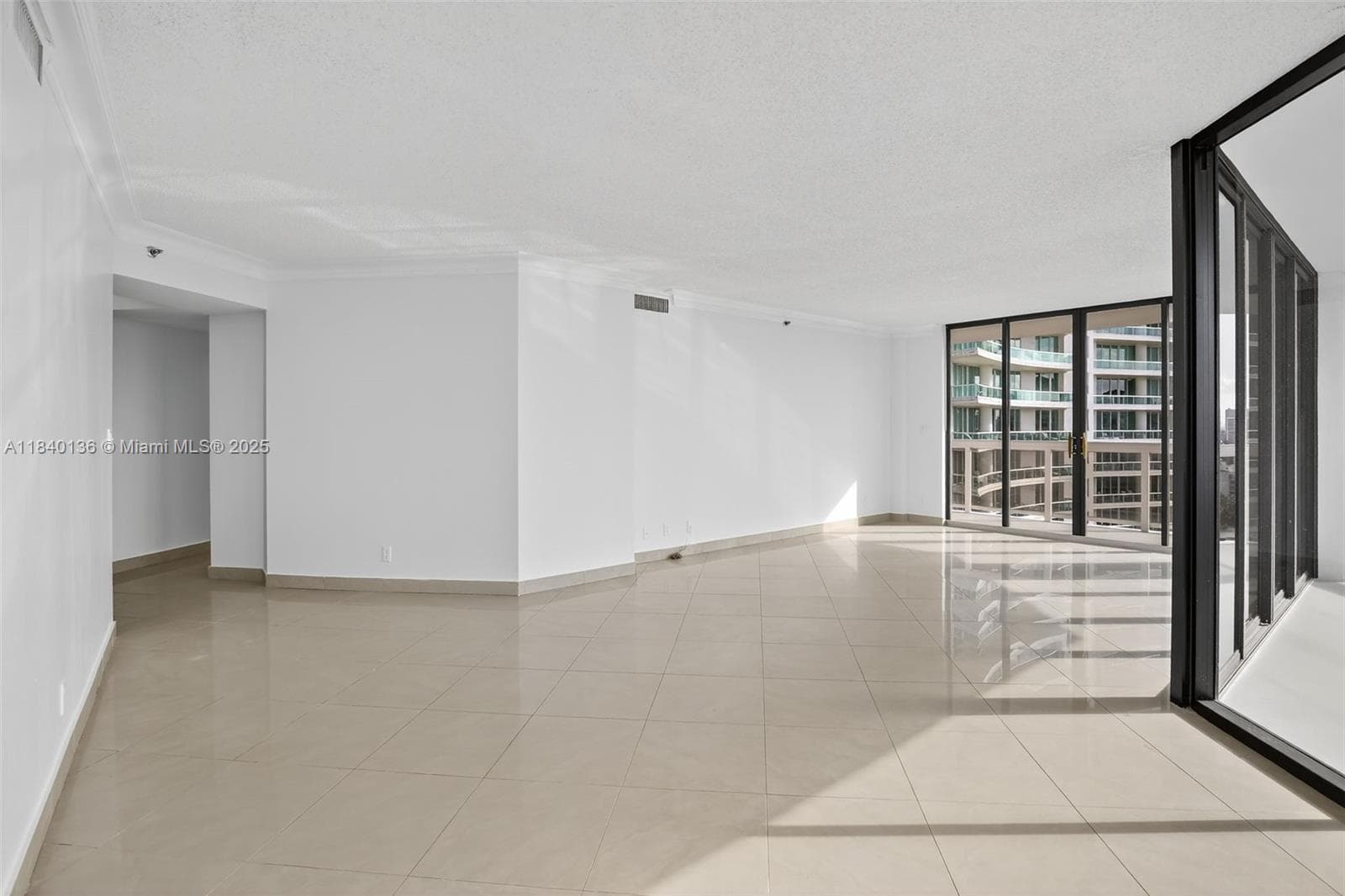 20185 E Country Club Dr # 1405, Aventura FL 33180 — 10