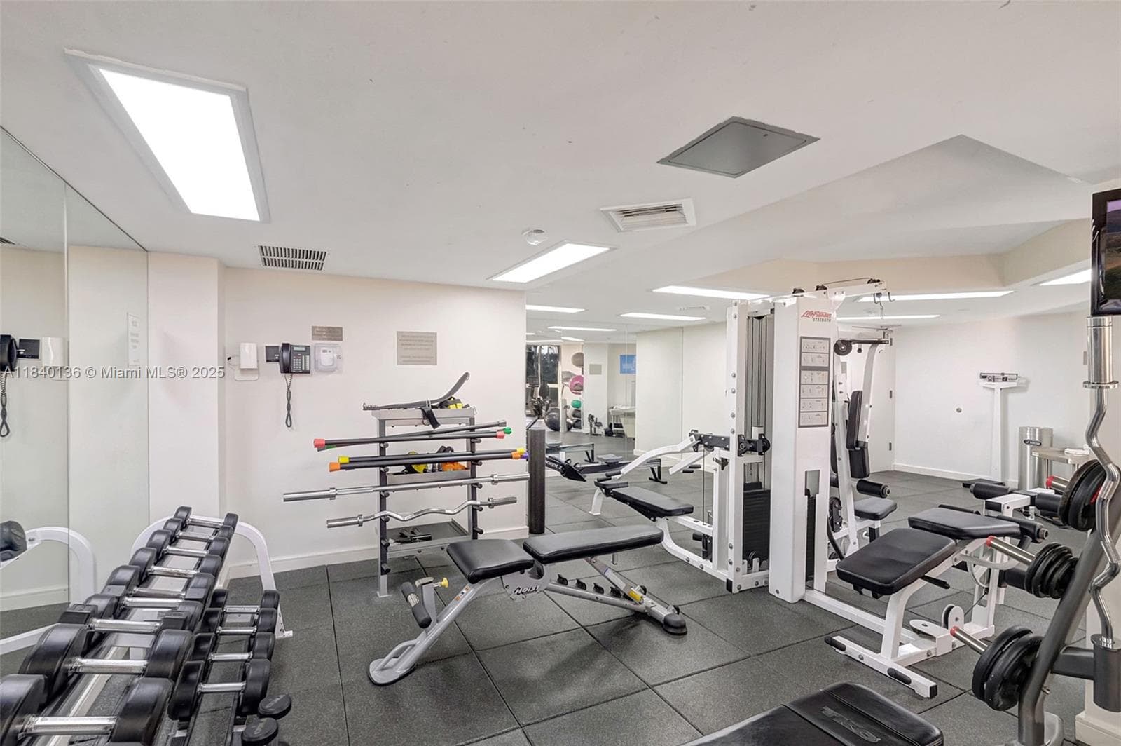 20185 E Country Club Dr # 1405, Aventura FL 33180 — 51