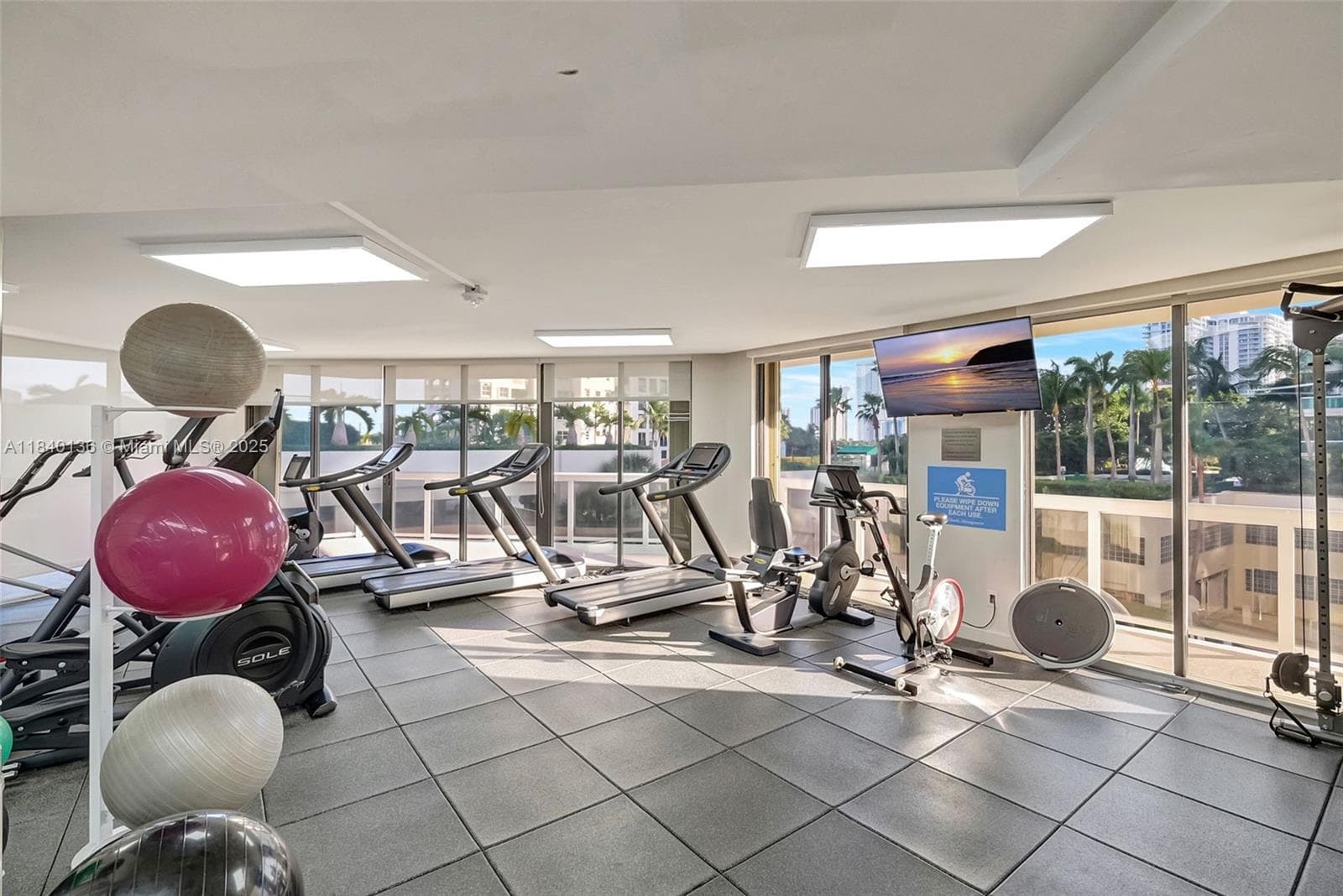 20185 E Country Club Dr # 1405, Aventura FL 33180 — 48