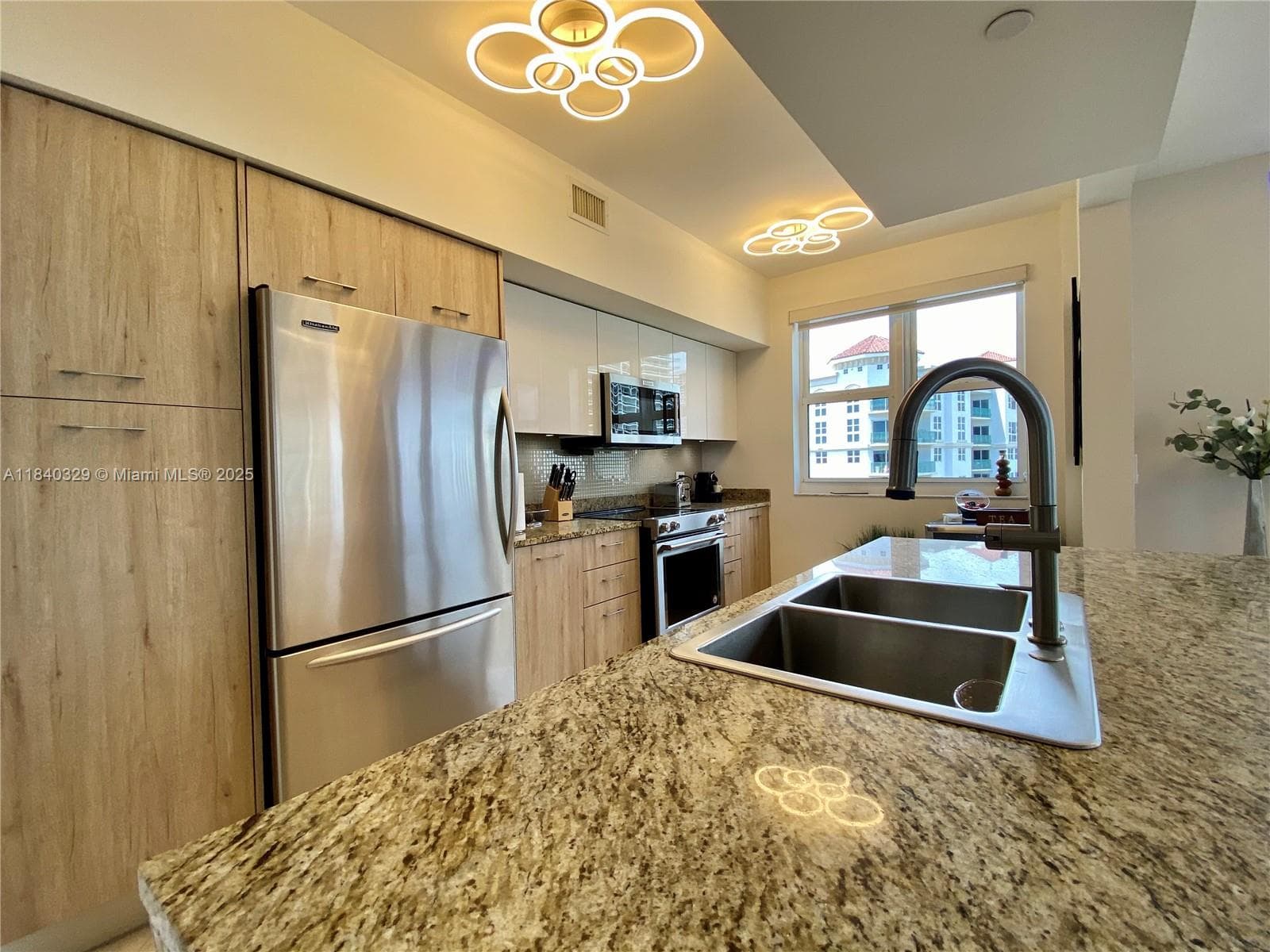 19900 E Country Club Dr # 1220, Aventura FL 33180 — 5