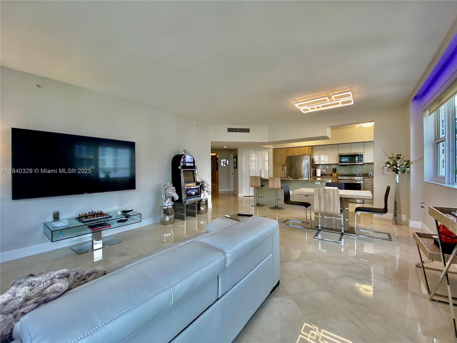 19900 E Country Club Dr # 1220, Aventura FL 33180 — 8