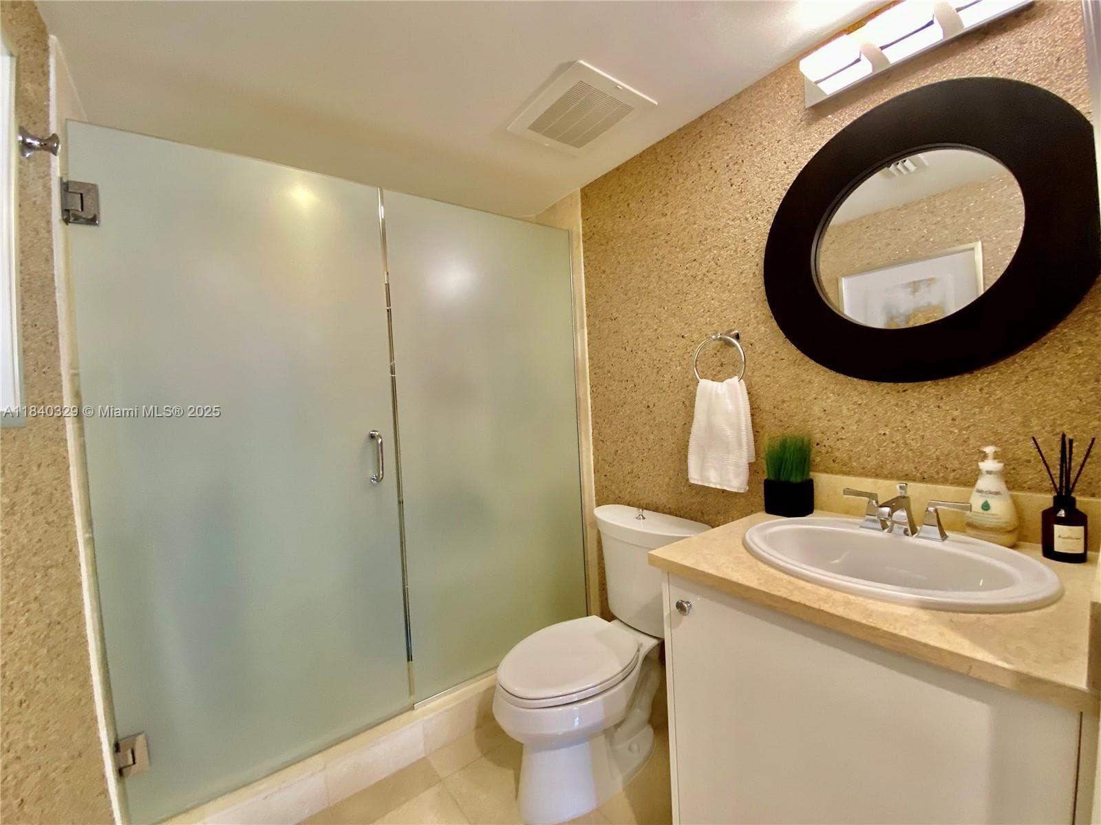 19900 E Country Club Dr # 1220, Aventura FL 33180 — 21
