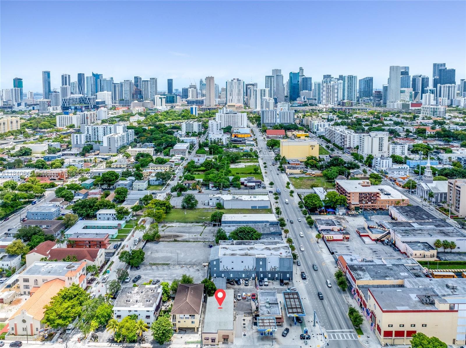 999 W Flagler St, Miami FL 33130 — 33