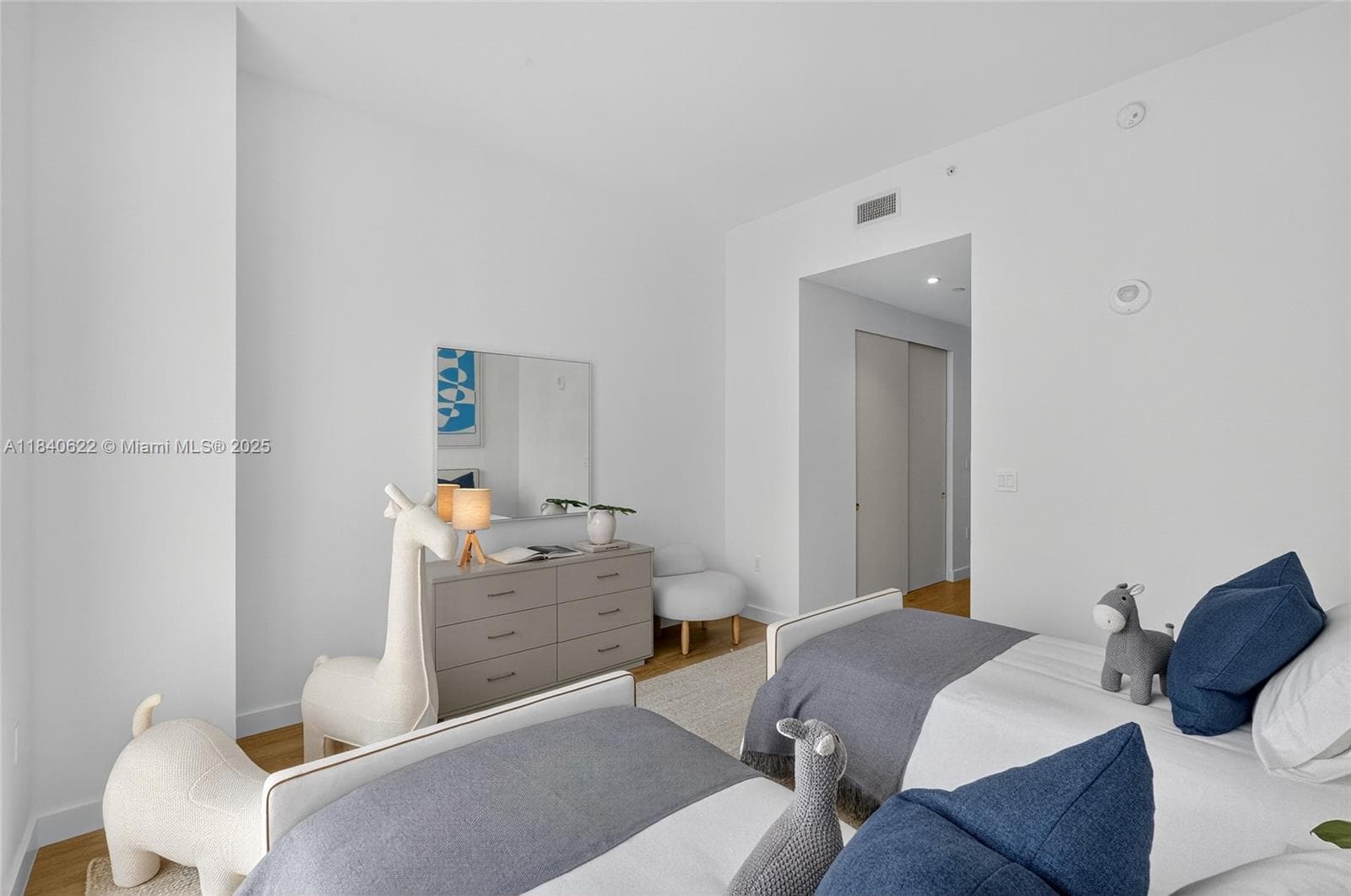 2655 S Bayshore Dr # 1401, Miami FL 33133 — 60