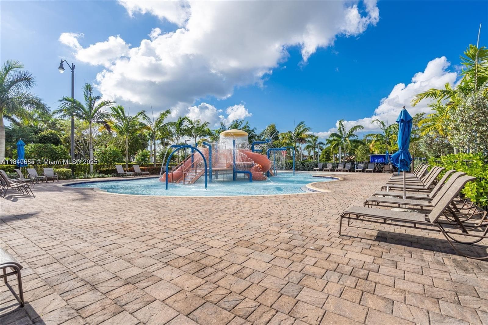 423 SE 33rd Ter, Homestead FL 33033 — 35