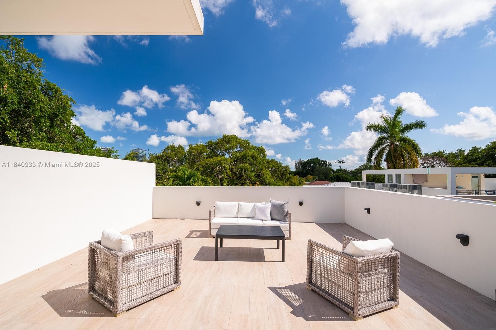 2984 Coconut Ave, Coconut Grove FL 33133 — 23