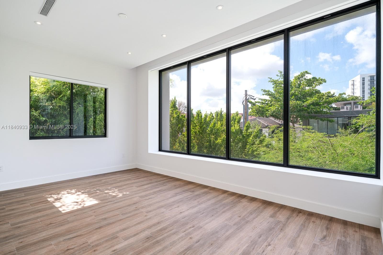 2984 Coconut Ave, Coconut Grove FL 33133 — 26