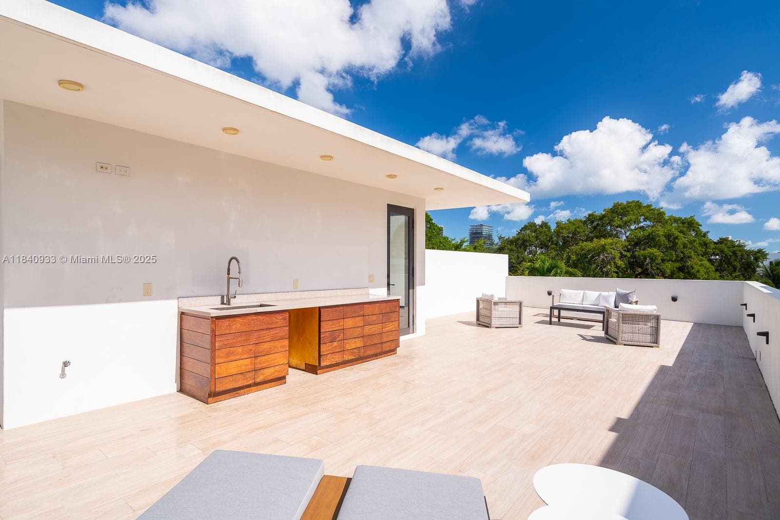 2984 Coconut Ave, Coconut Grove FL 33133 — 22