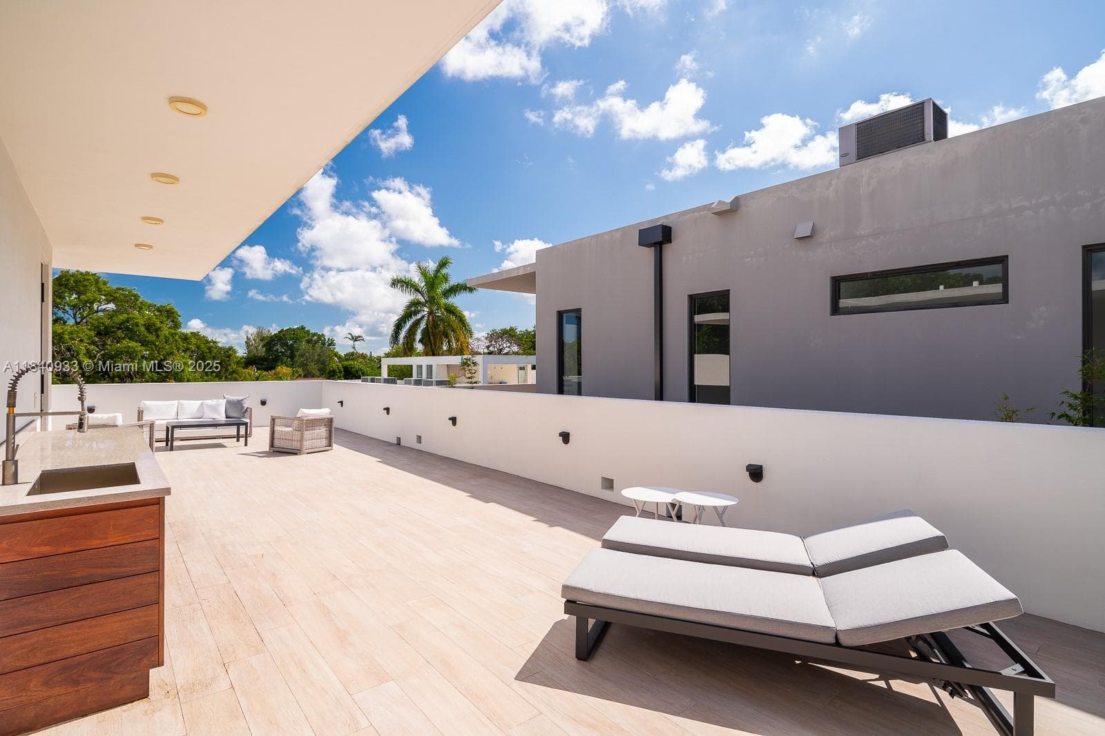 2984 Coconut Ave, Coconut Grove FL 33133 — 21