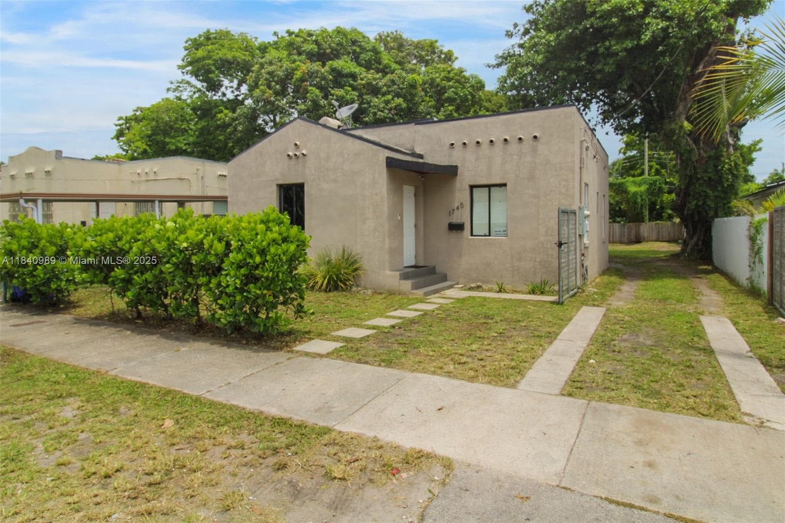 1745 NW 49th St, Miami FL 33142 — 1