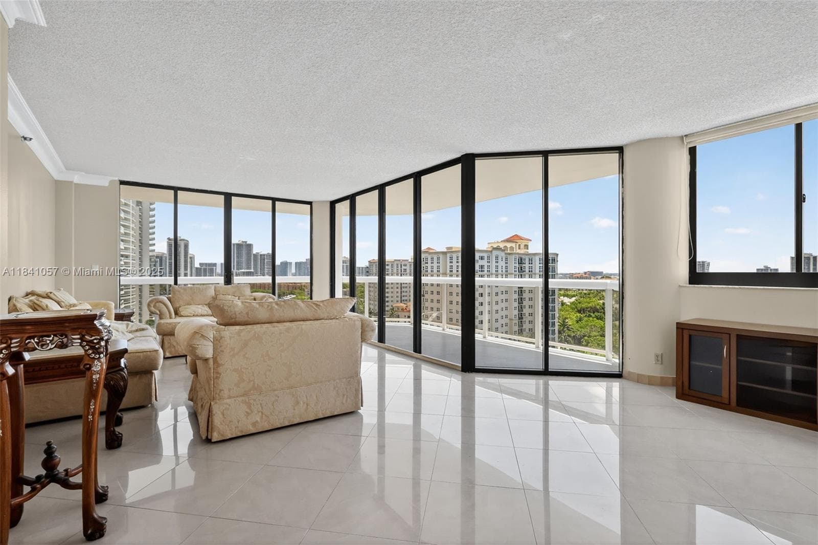 20185 E Country Club Dr, Aventura FL 33180 — 27