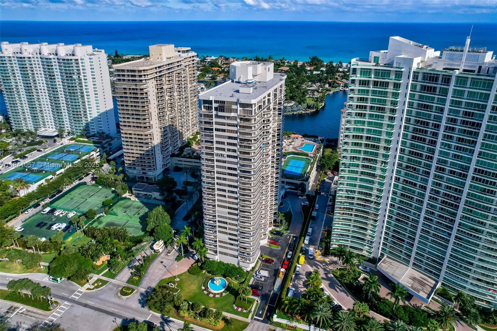 20185 E Country Club Dr, Aventura FL 33180 — 52