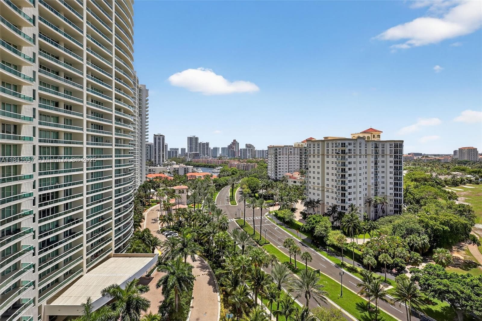 20185 E Country Club Dr, Aventura FL 33180 — 46