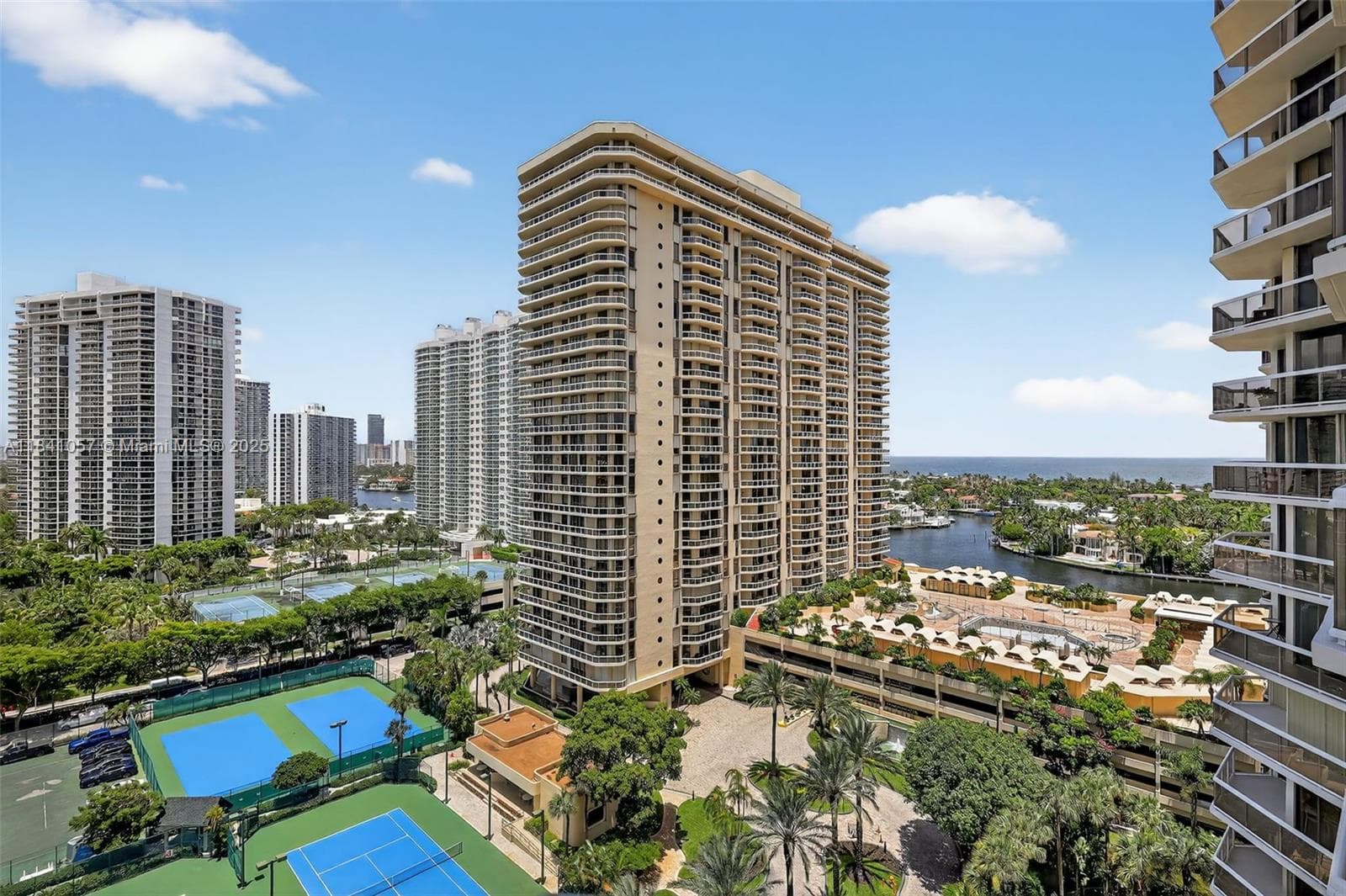 20185 E Country Club Dr, Aventura FL 33180 — 22