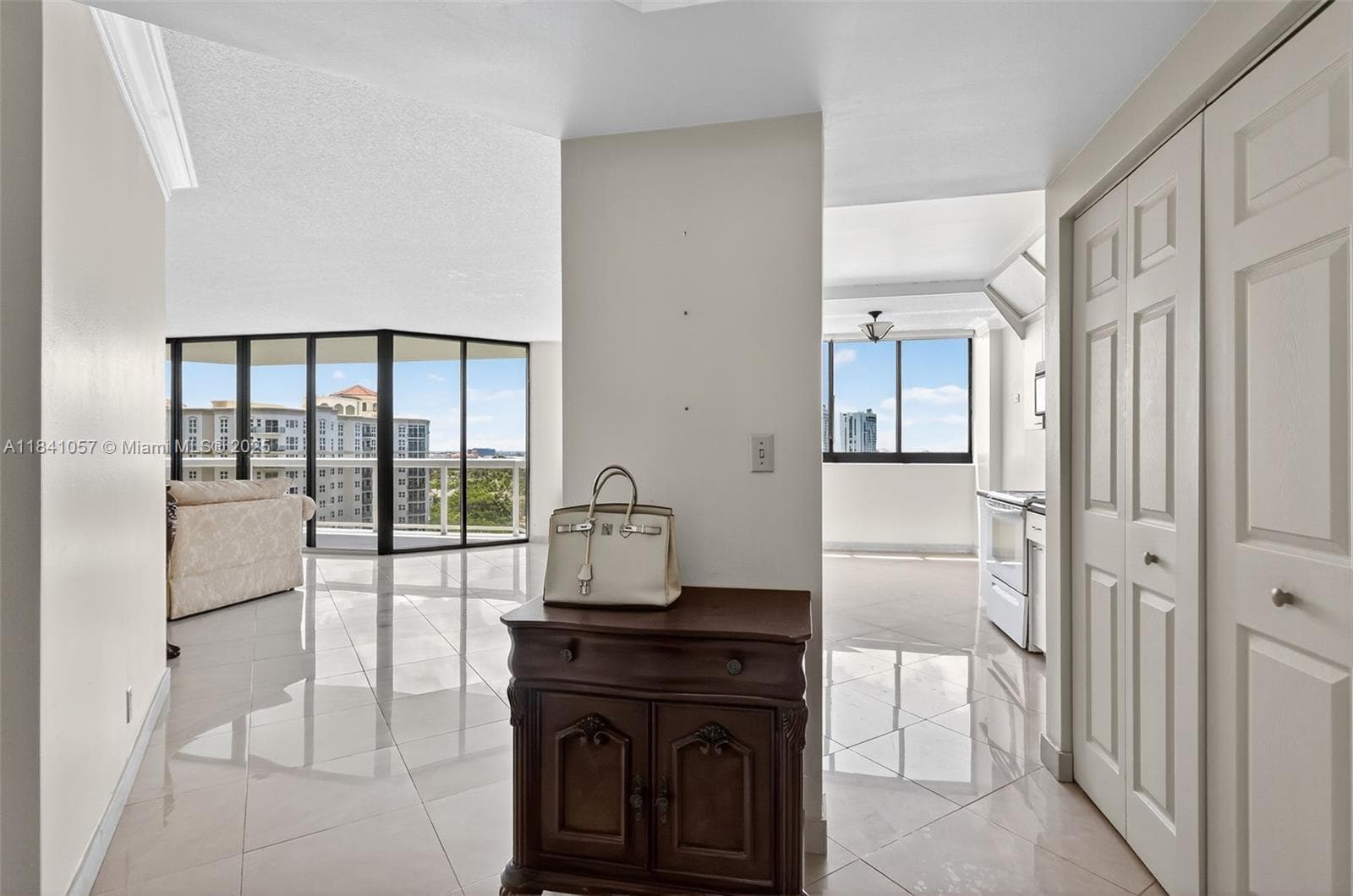 20185 E Country Club Dr, Aventura FL 33180 — 50