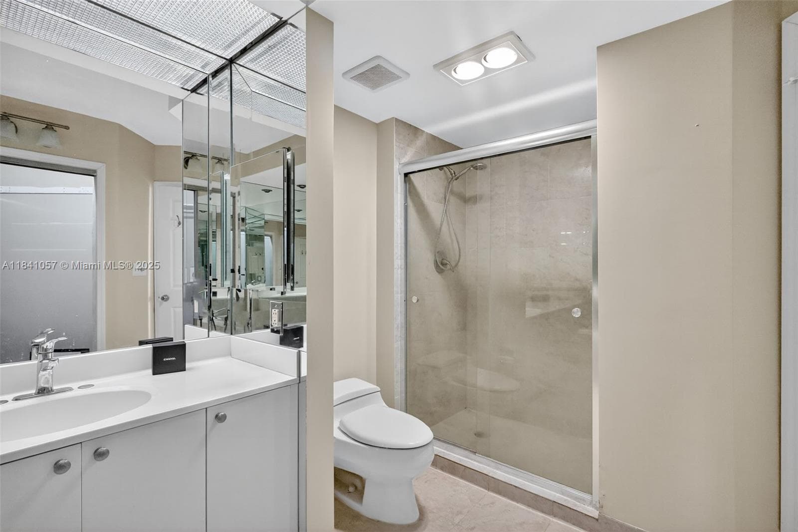 20185 E Country Club Dr, Aventura FL 33180 — 39