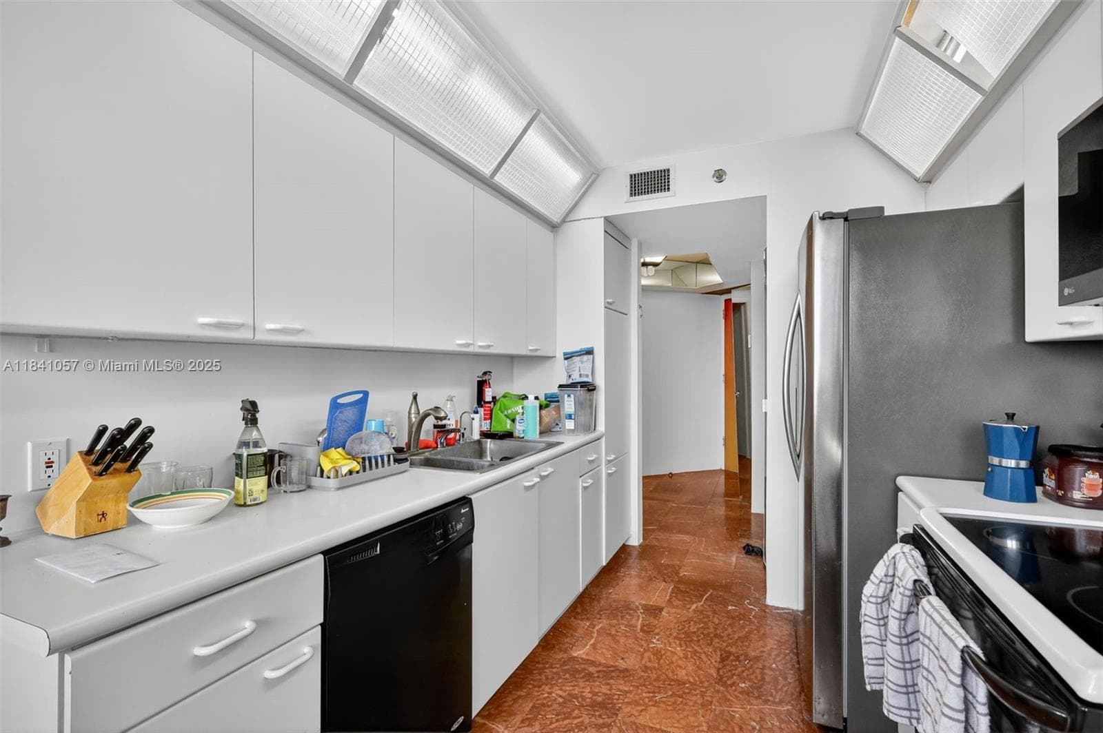 20185 E Country Club Dr, Aventura FL 33180 — 8