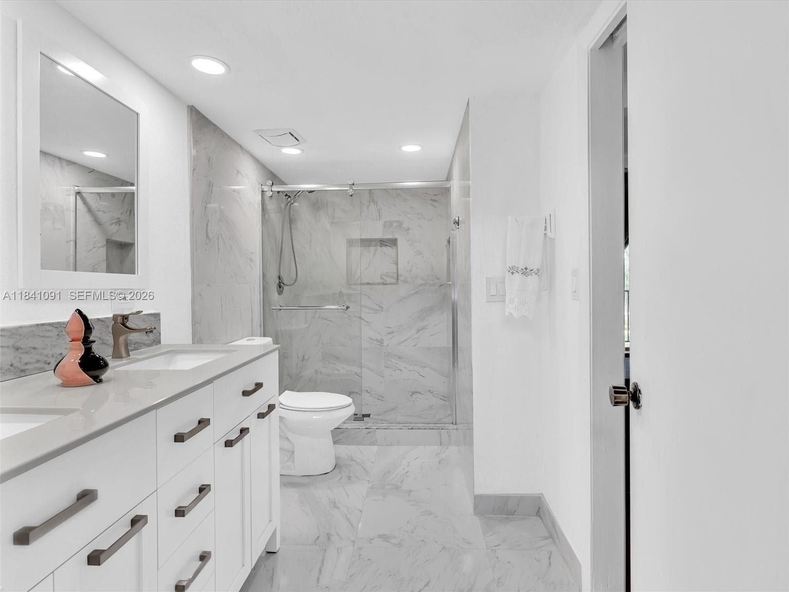 19200 NE 25th Ave # 323C, Miami FL 33180 — 41