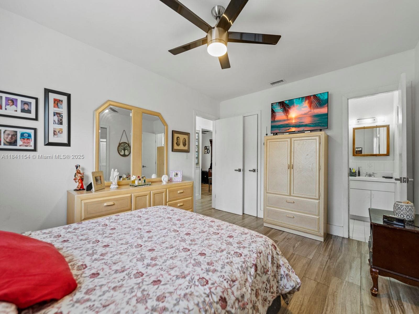 19711 Whispering Pines Rd, Cutler Bay FL 33157 — 19