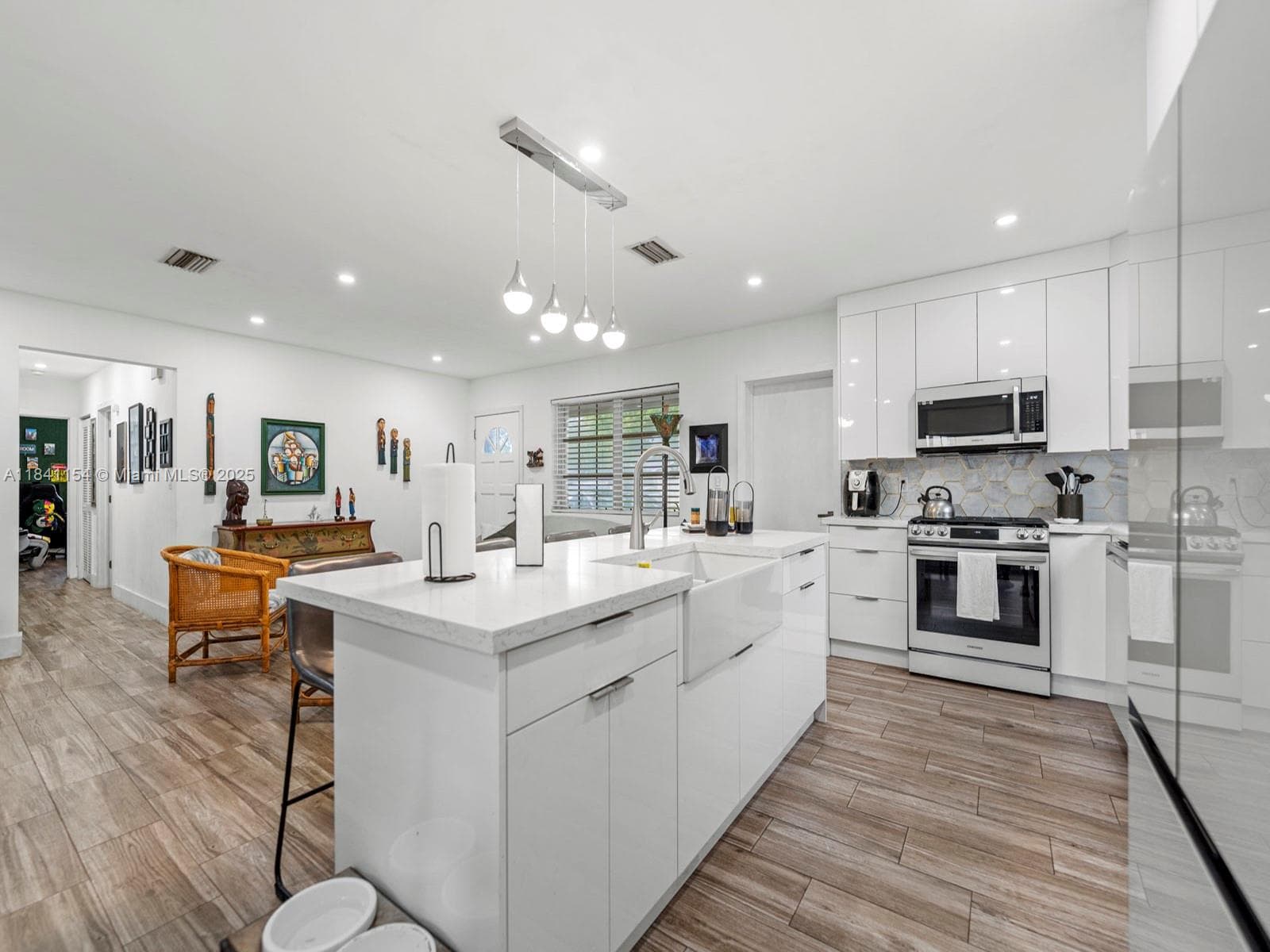 19711 Whispering Pines Rd, Cutler Bay FL 33157 — 8