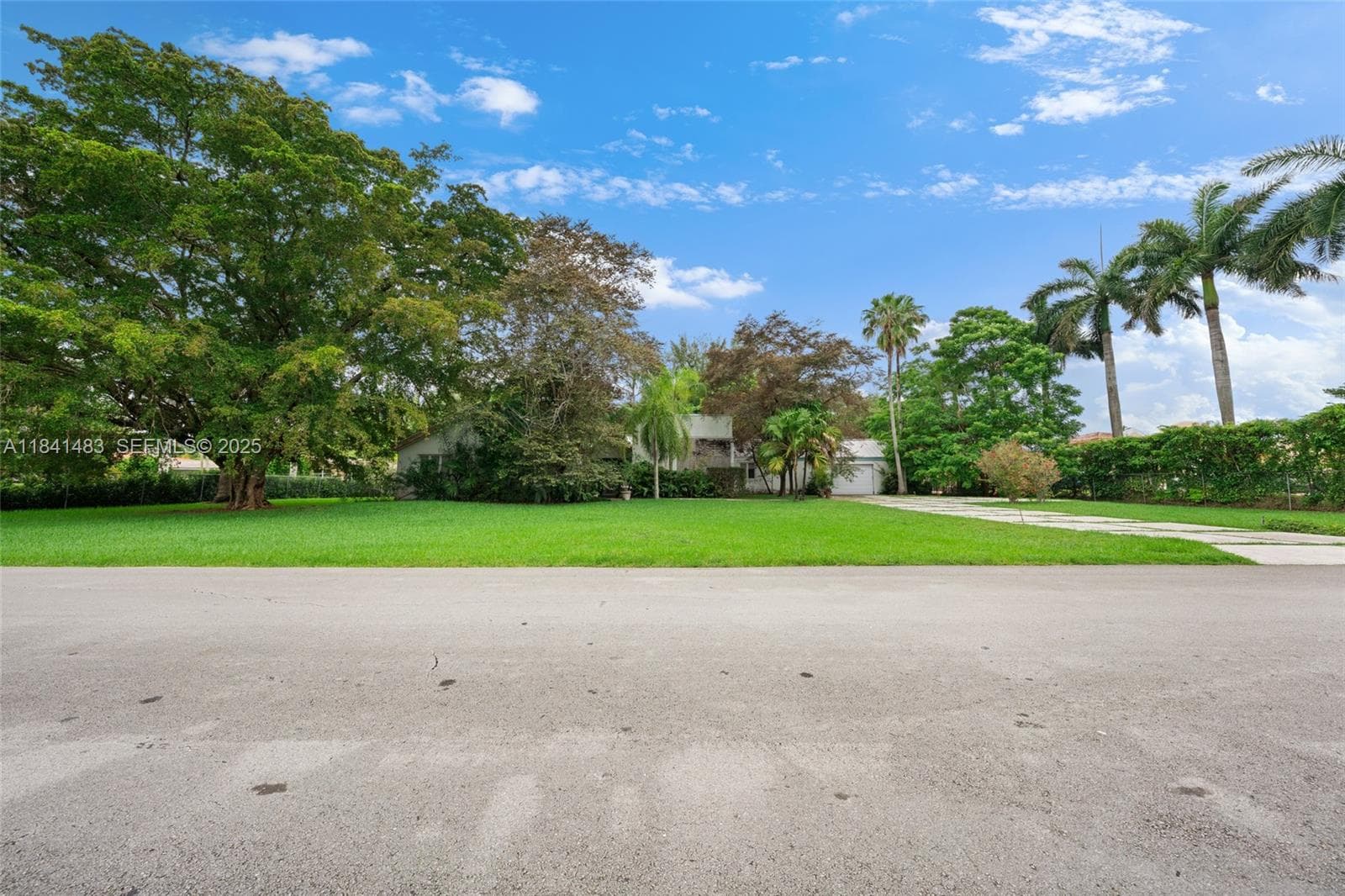 6002 SW 79th Ct, Miami FL 33143 — 2