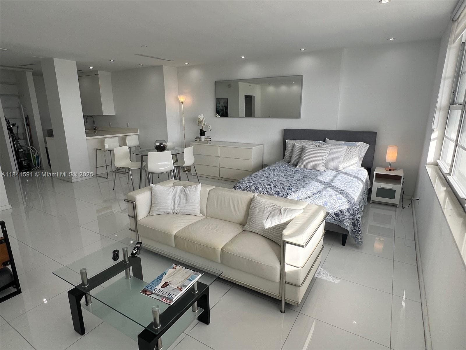 100 Lincoln Rd # 1601, Miami Beach FL 33139 — 7