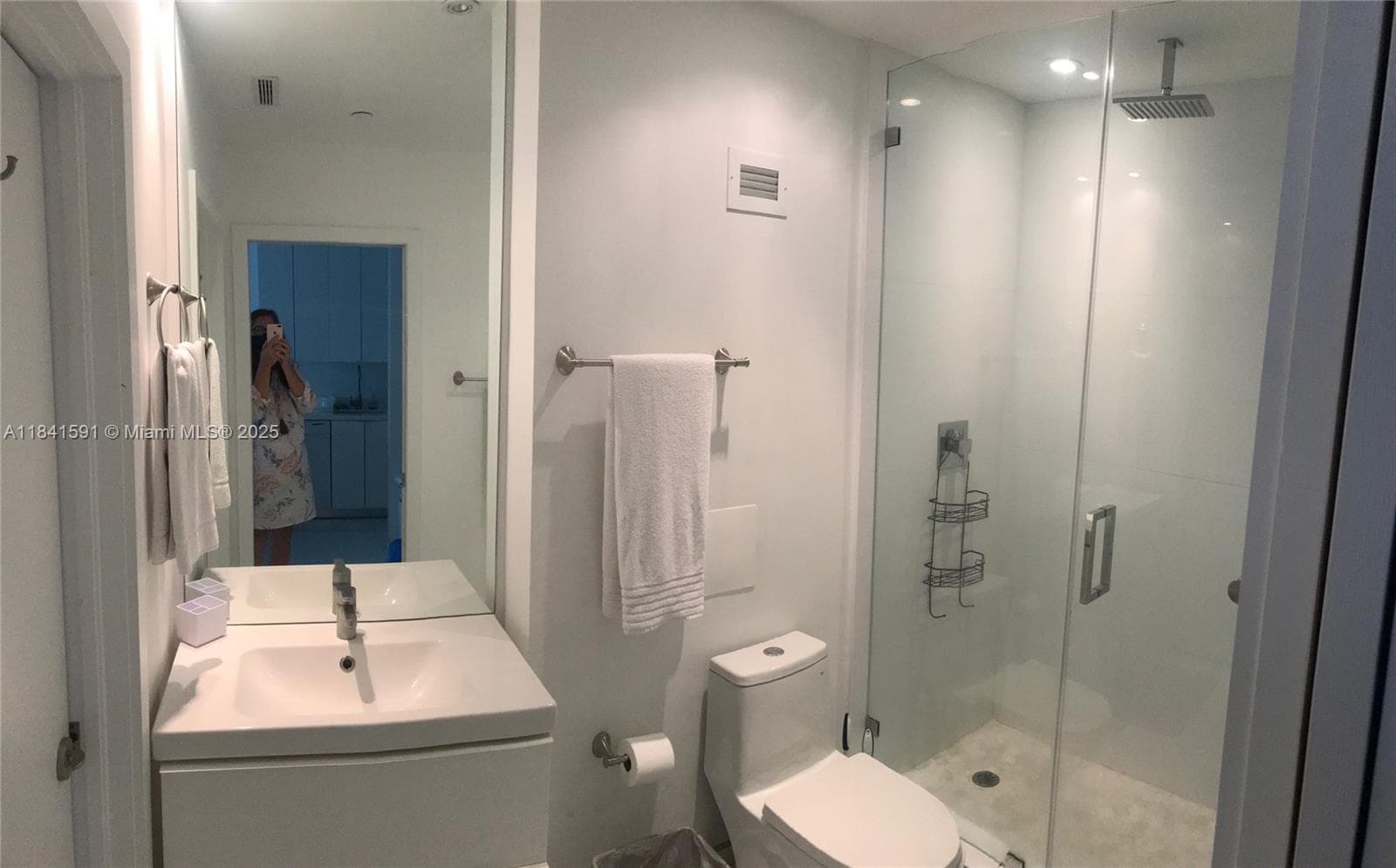 100 Lincoln Rd # 1601, Miami Beach FL 33139 — 19
