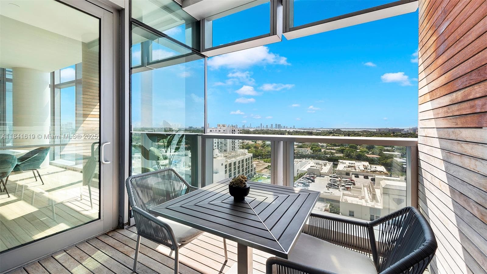 2901 Collins Ave # 1403, Miami Beach FL 33140 — 22