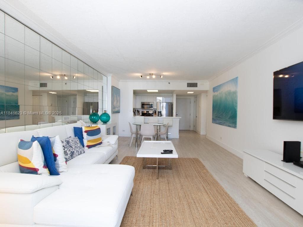 2301 Collins Ave # 625, Miami Beach FL 33139 — 9