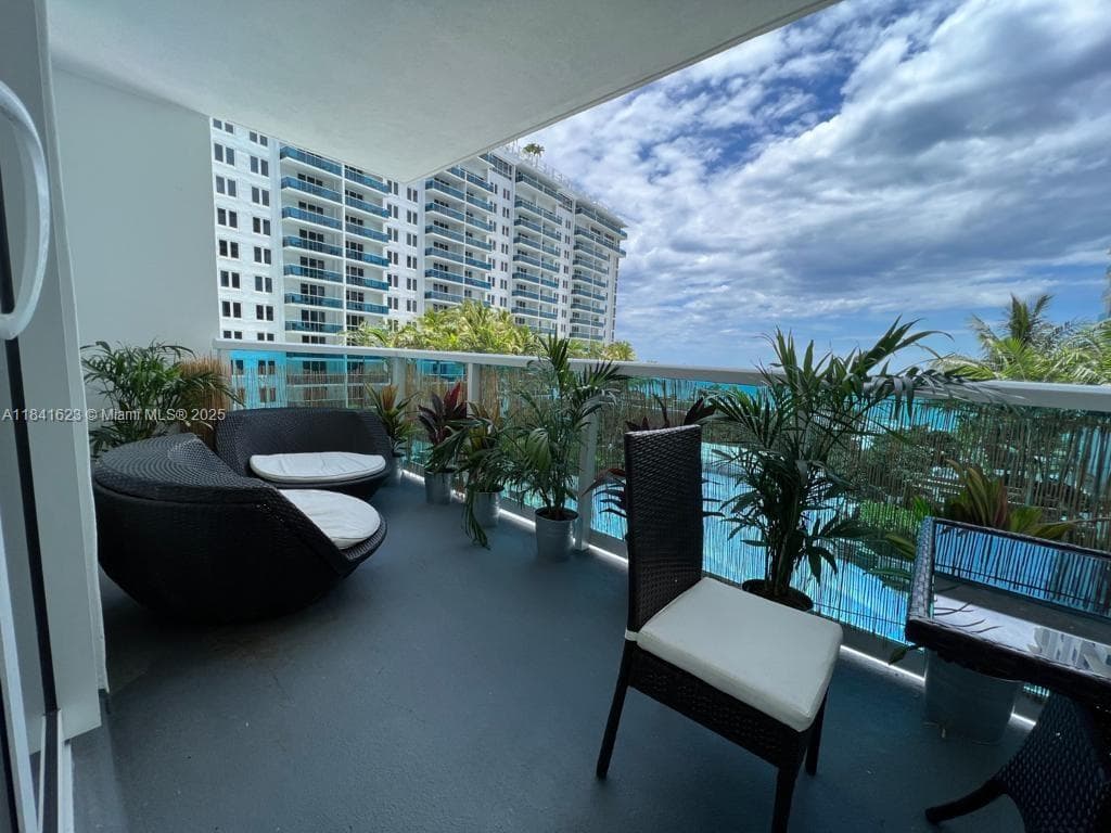 2301 Collins Ave # 625, Miami Beach FL 33139 — 14