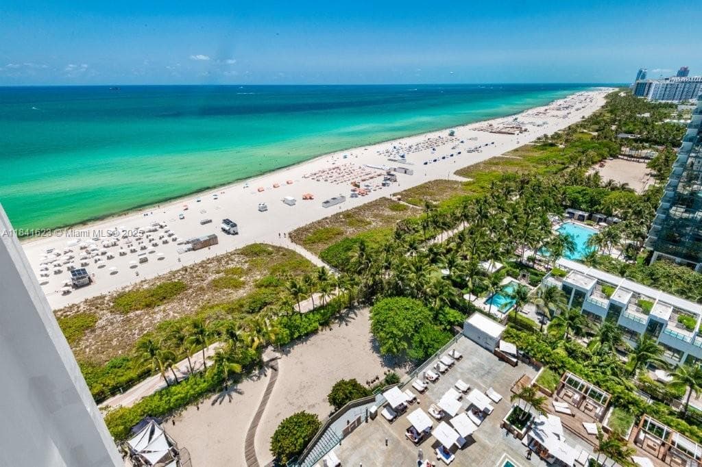 2301 Collins Ave # 625, Miami Beach FL 33139 — 18