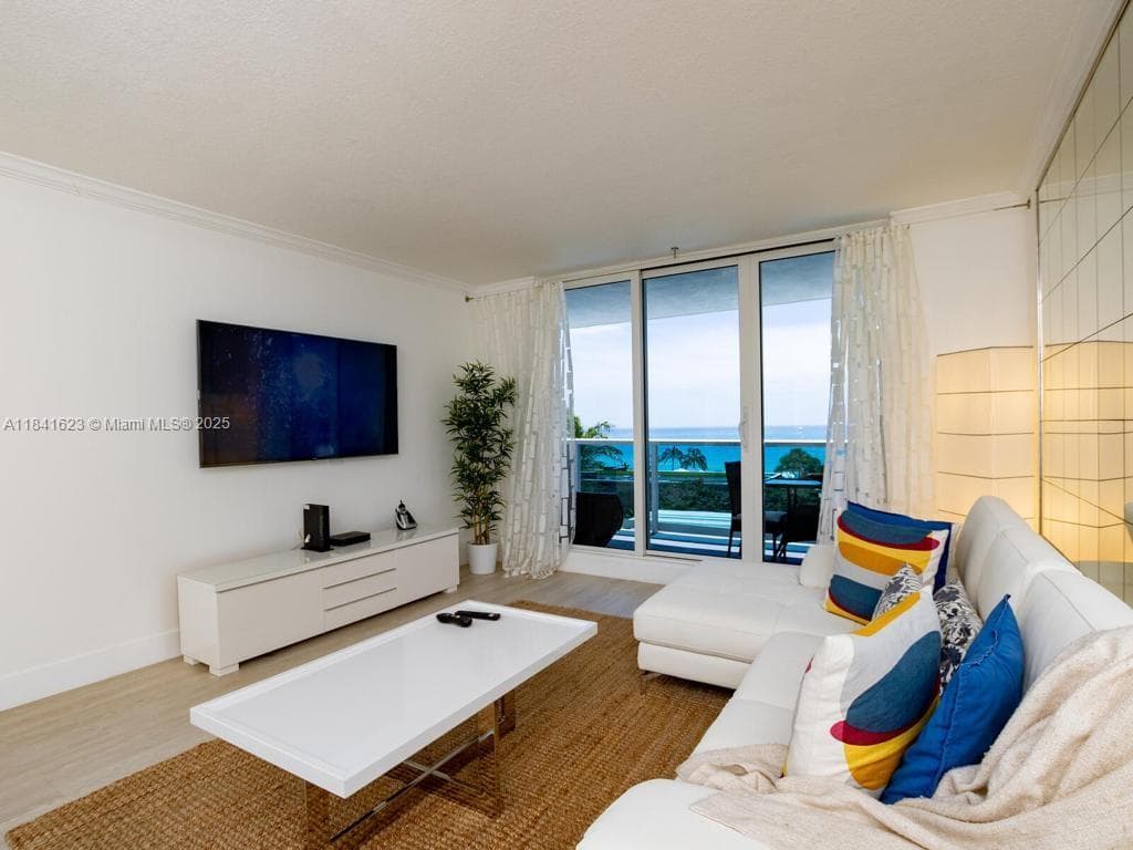 2301 Collins Ave # 625, Miami Beach FL 33139 — 8