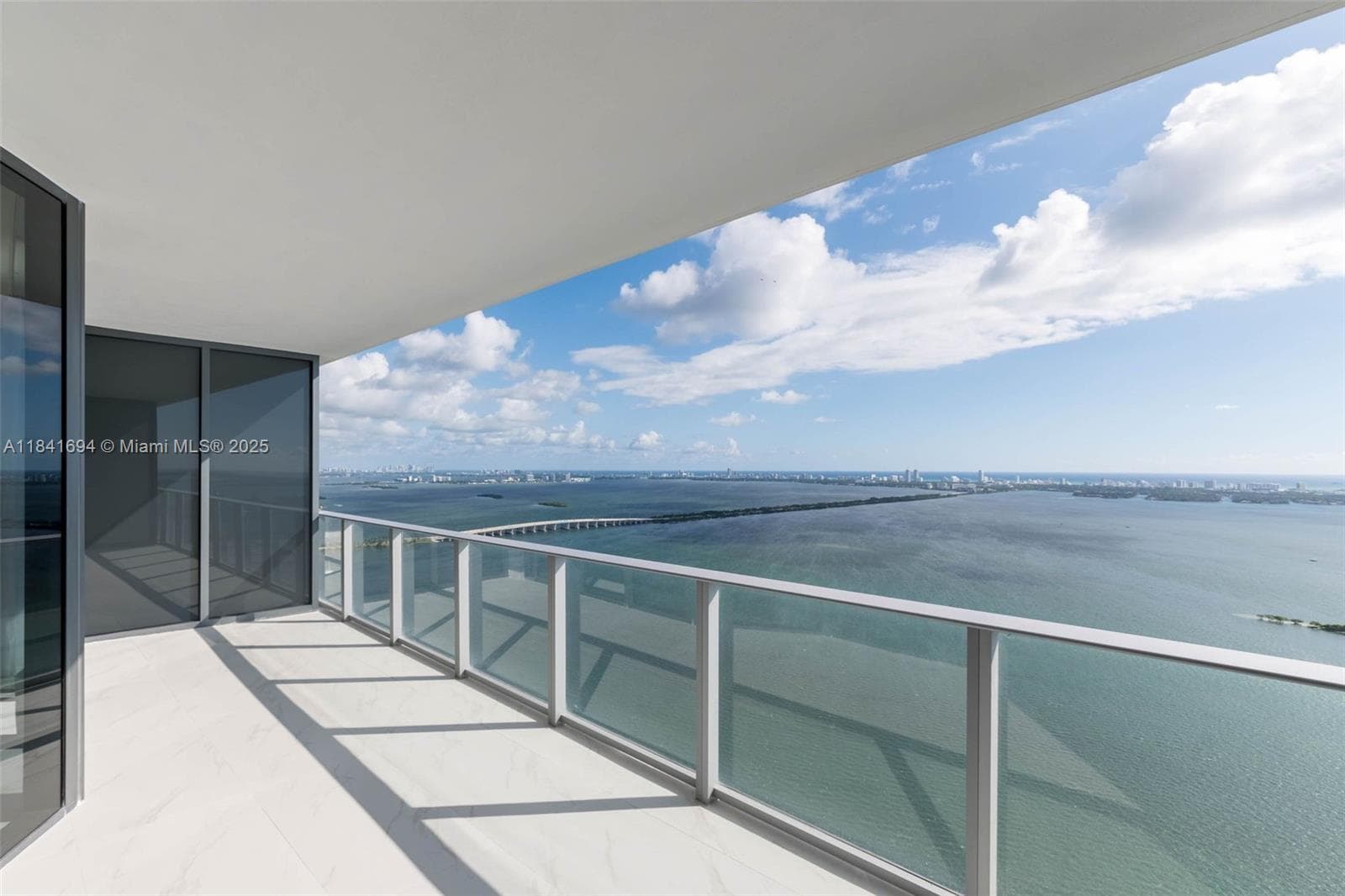 700 NE 24 ST # 5005, Miami FL 33137 — 26