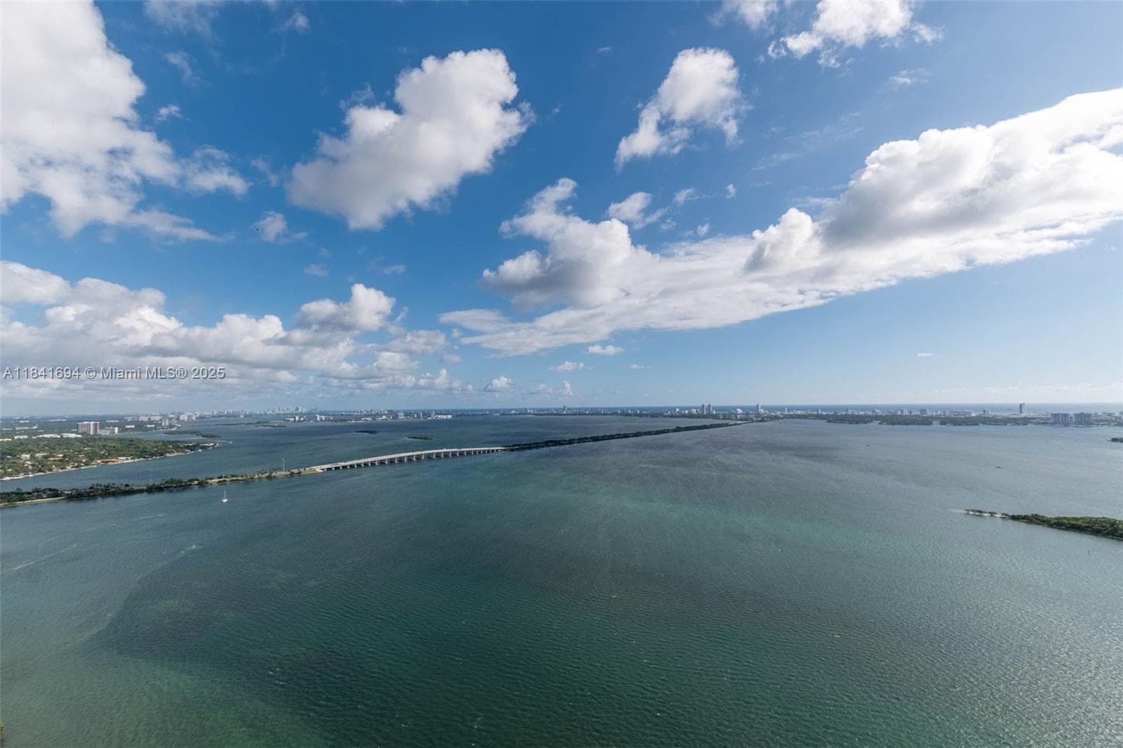 700 NE 24 ST # 5005, Miami FL 33137 — 1