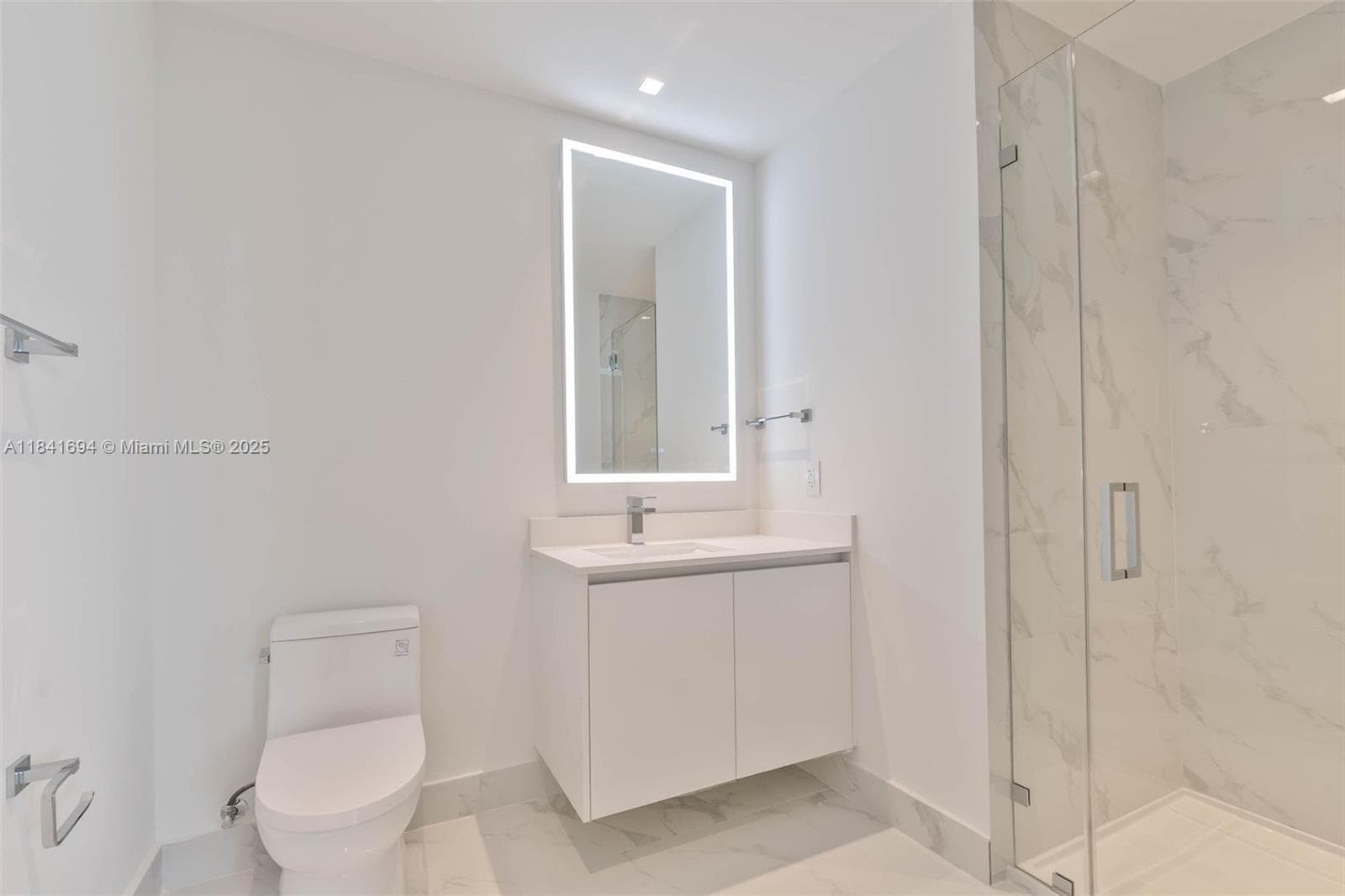 700 NE 24 ST # 5005, Miami FL 33137 — 19