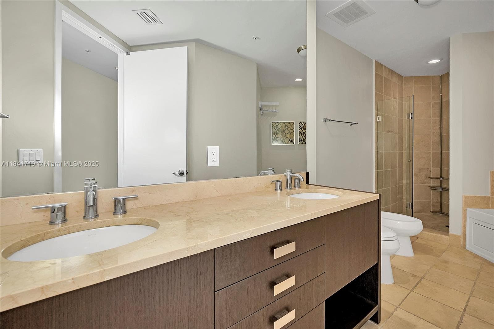 18201 Collins Ave # 4009A, Sunny Isles Beach FL 33160 — 21